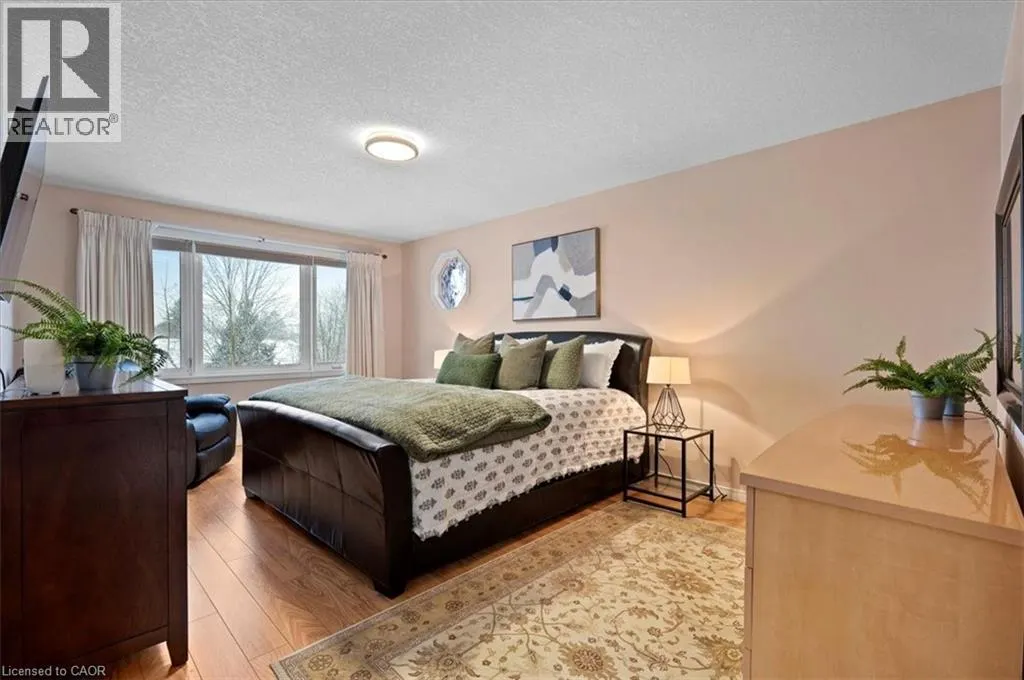 7 CHANDOS Drive