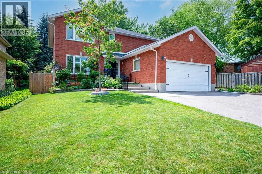 7 CHANDOS Drive