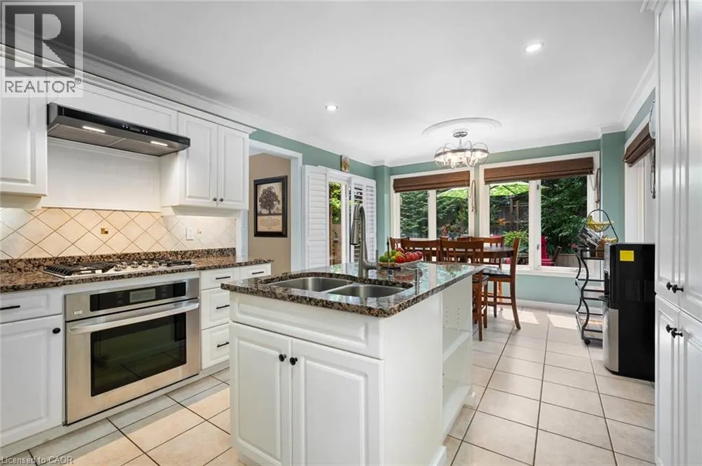 7 CHANDOS Drive