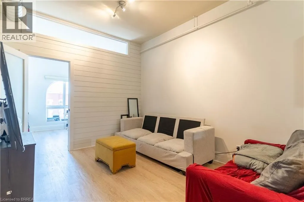 150 COLBORNE Street E Unit# 405, #405