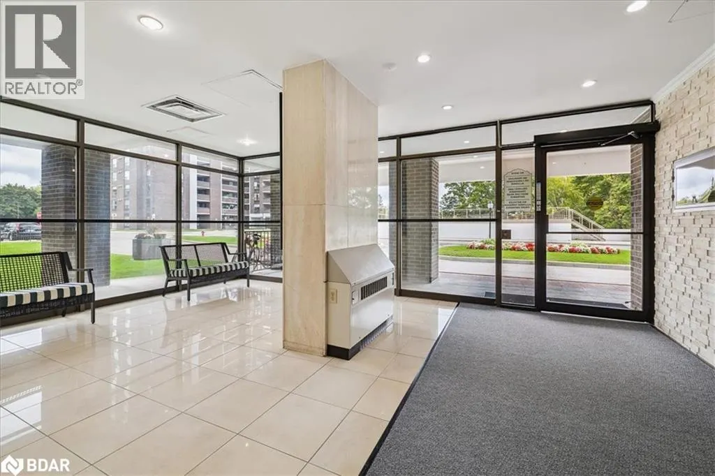 1515 LAKESHORE Road E Unit# 1404, #1404