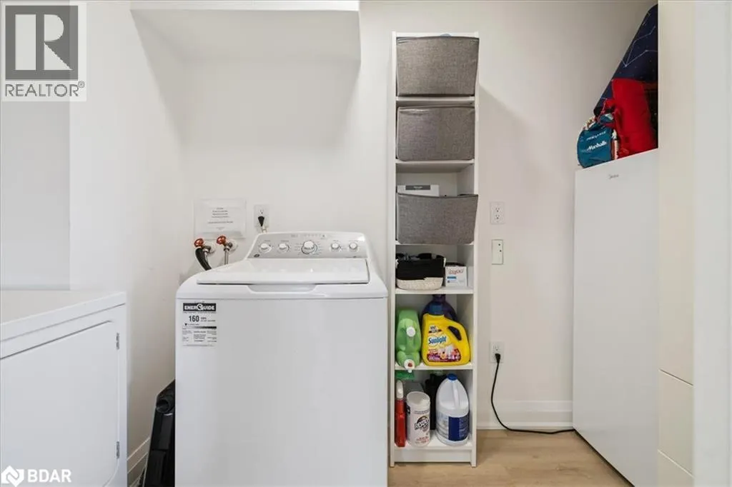 1515 LAKESHORE Road E Unit# 1404, #1404