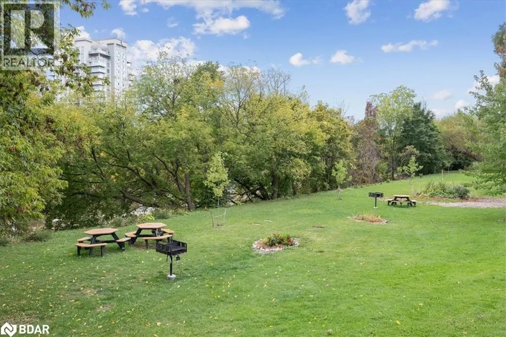 1515 LAKESHORE Road E Unit# 1404, #1404