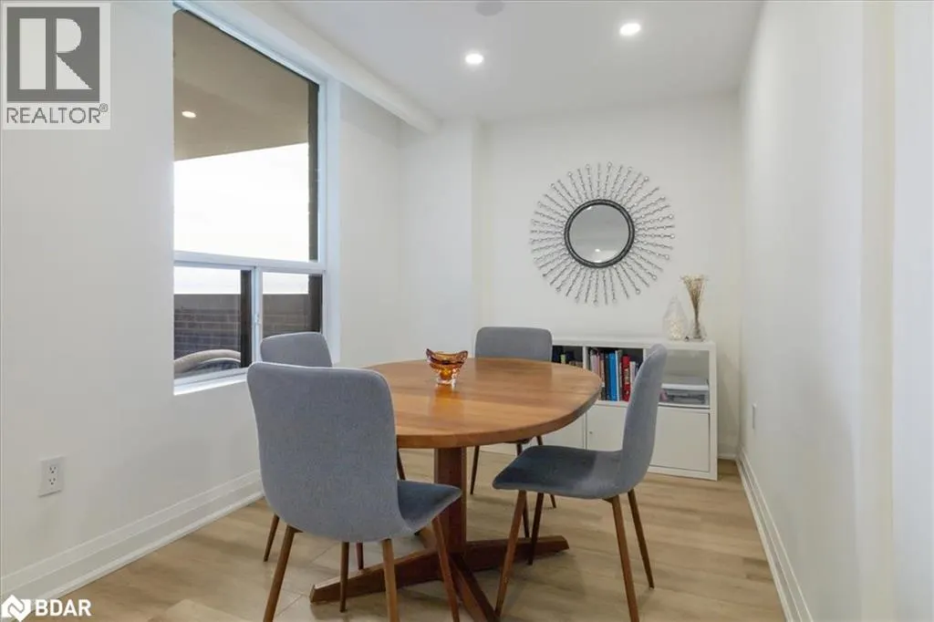 1515 LAKESHORE Road E Unit# 1404, #1404