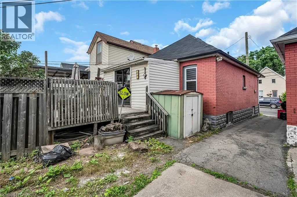 1256 CANNON Street E