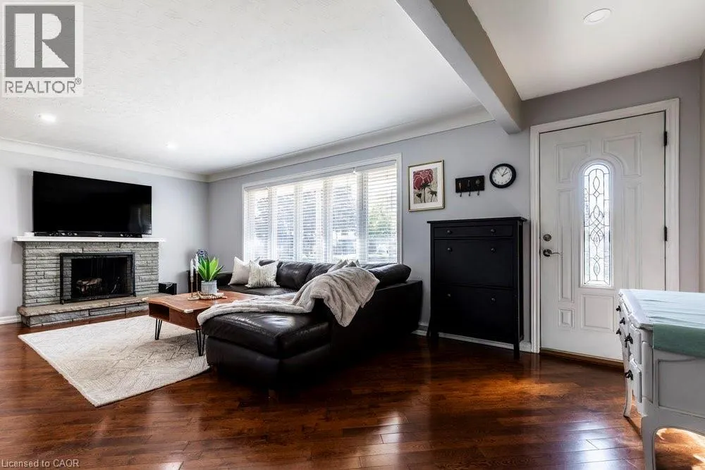 723 HYDE Road