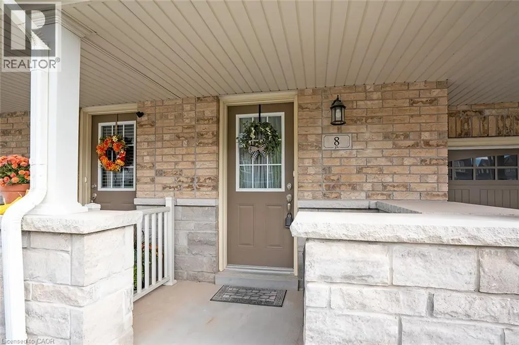 8 HISCOTT Drive