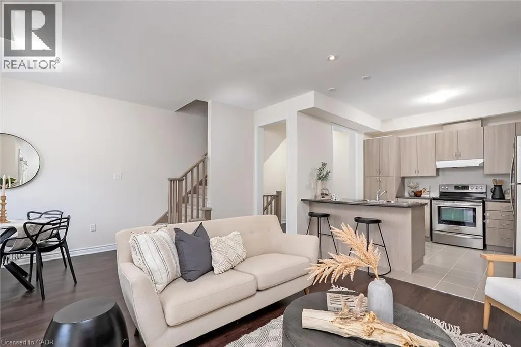 8 HISCOTT Drive