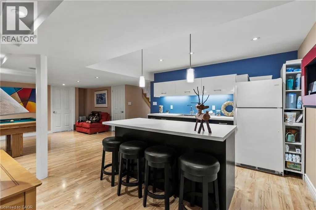 4 KARSAM Court