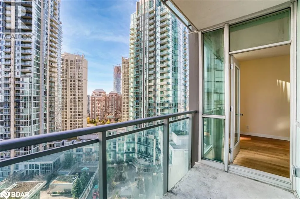 220 W BURNHAMTHORPE Road W Unit# 1805, #1805