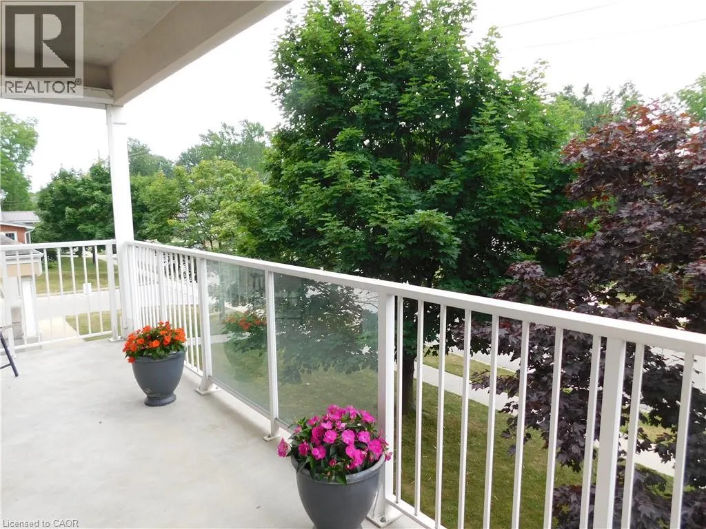 317 LOCK Street W Unit# 215, #215