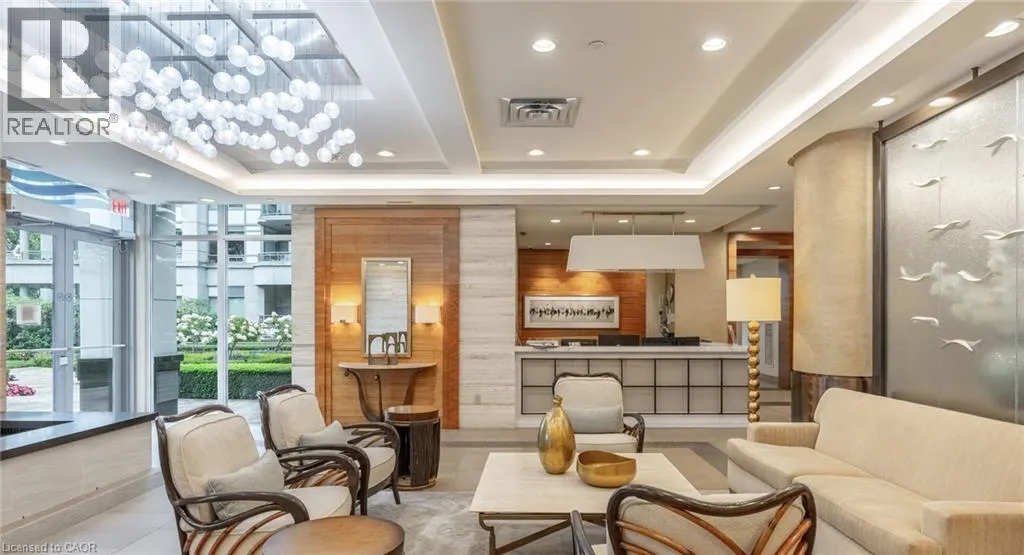 3500 LAKESHORE Road Unit# 827, #827