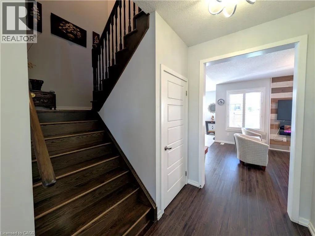 37 MULL Avenue
