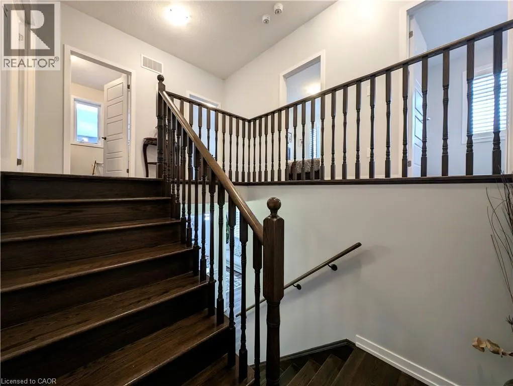37 MULL Avenue