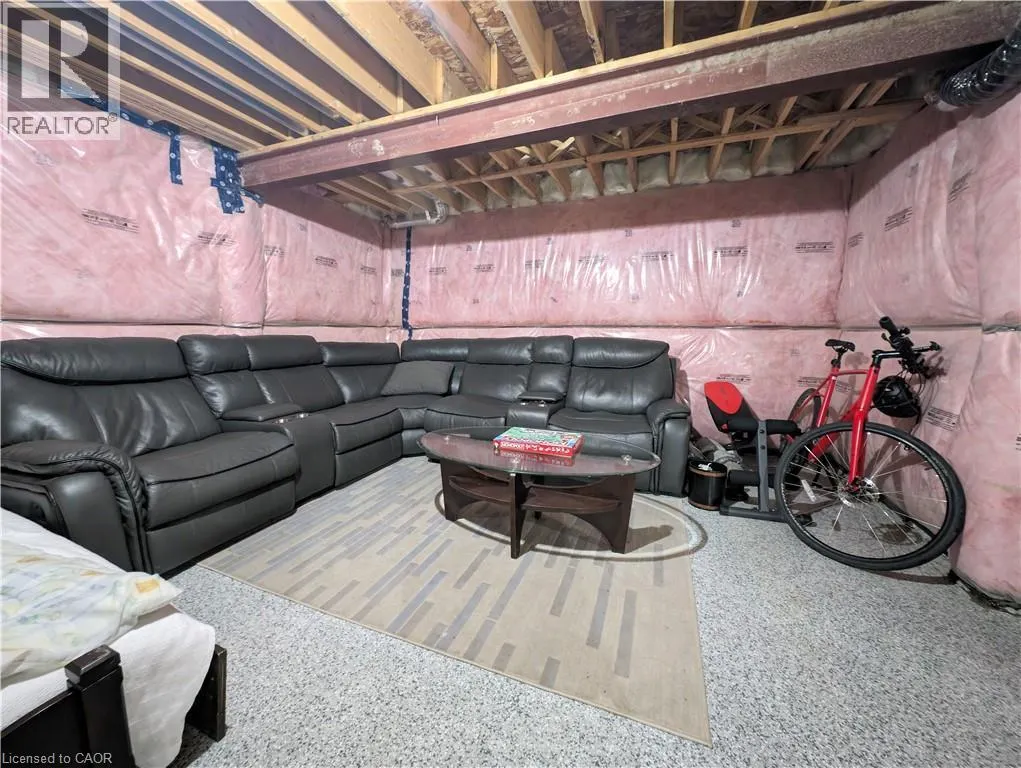 37 MULL Avenue