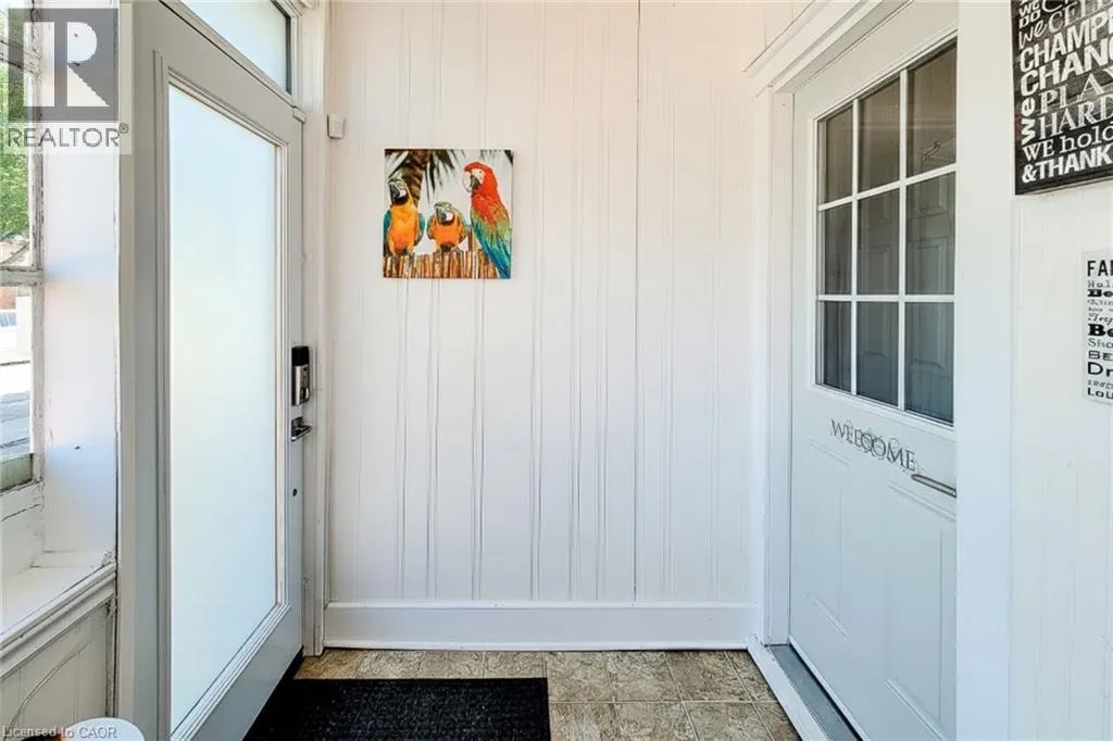 86 EAST 18TH Street