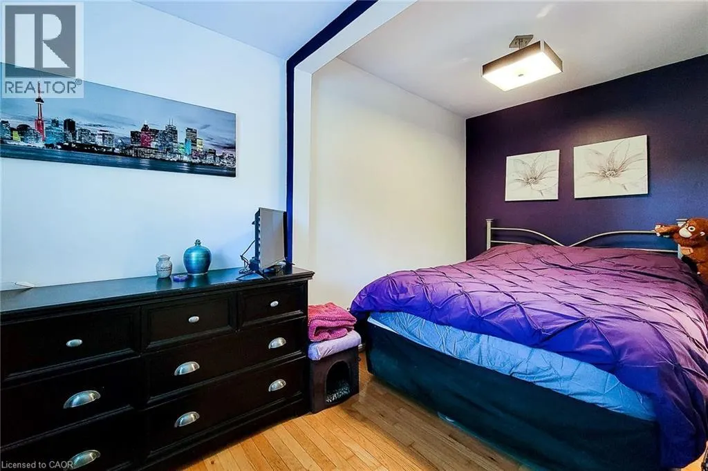 86 EAST 18TH Street