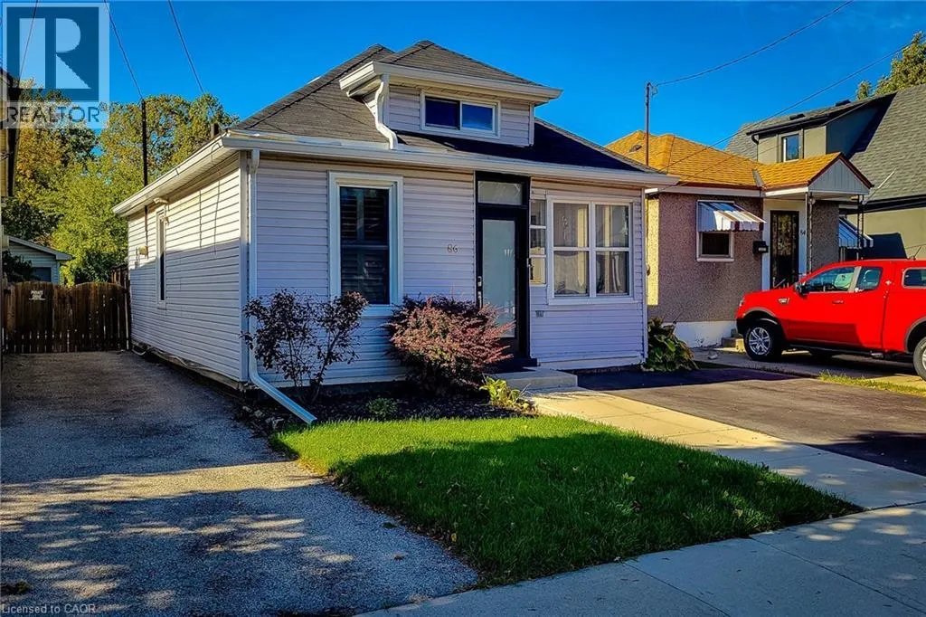 86 EAST 18TH Street
