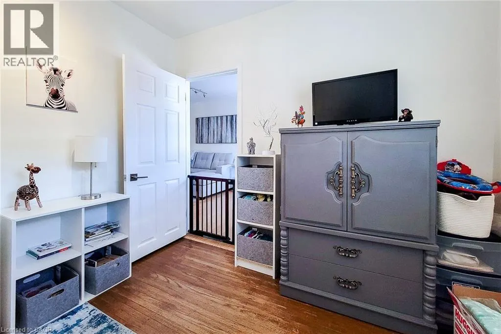 86 EAST 18TH Street
