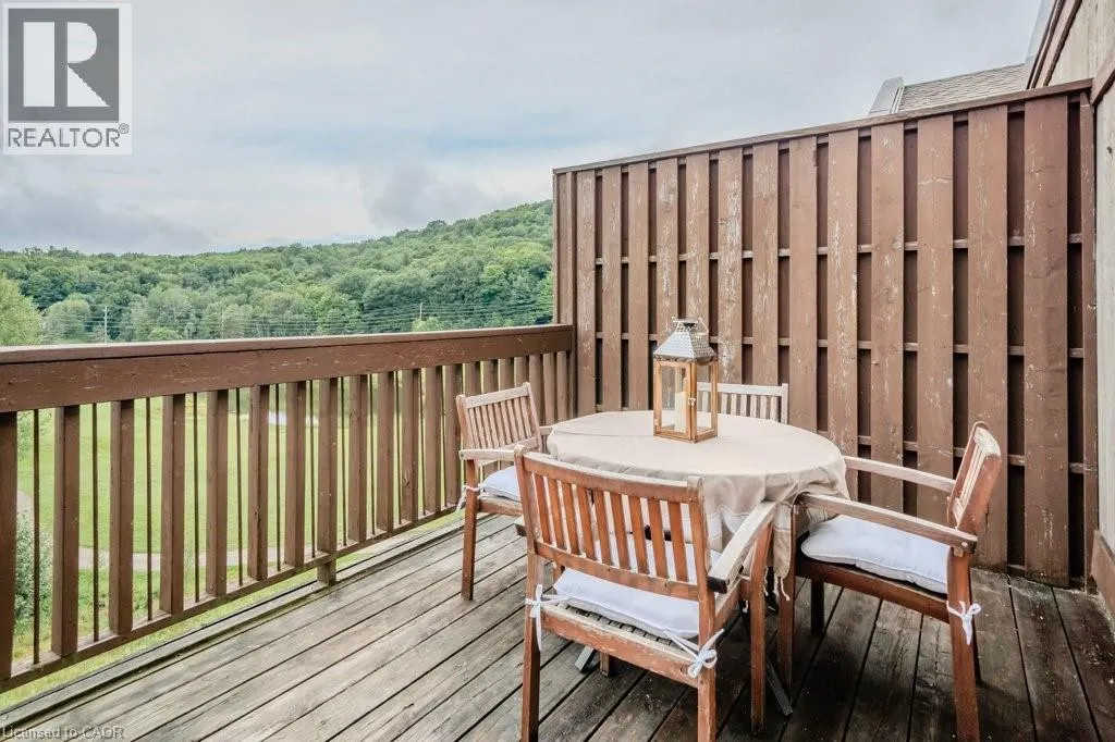 1235 DEERHURST Drive Unit# 54-305, #54-305