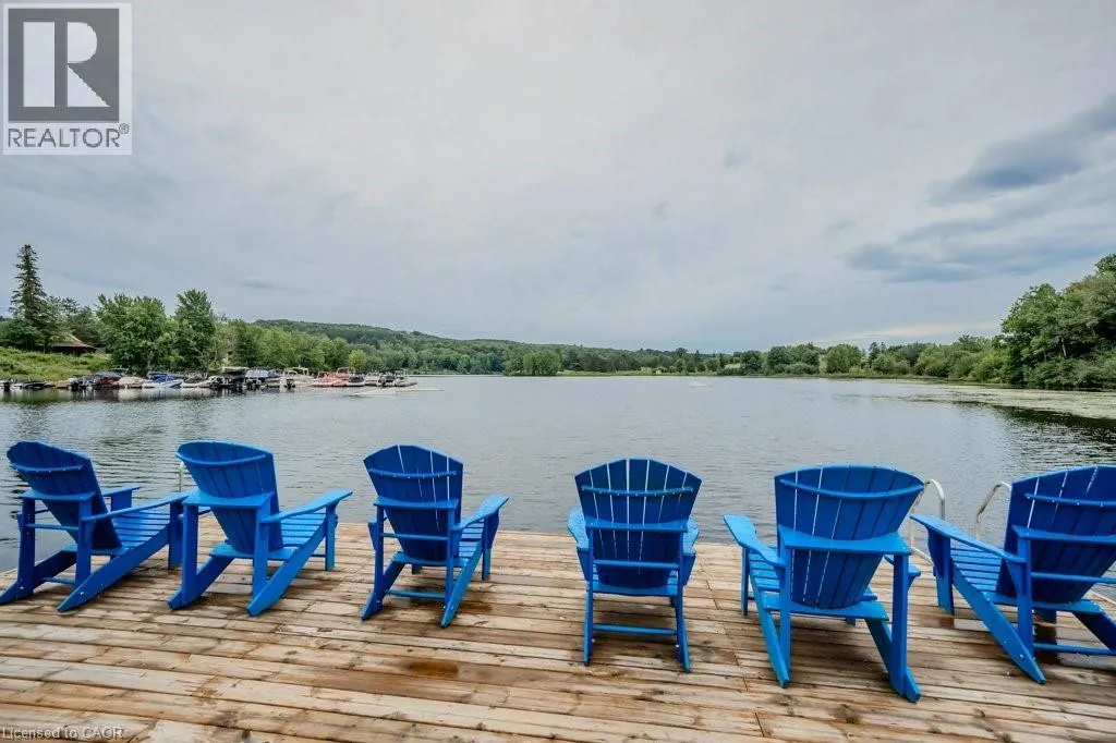 1235 DEERHURST Drive Unit# 54-305, #54-305