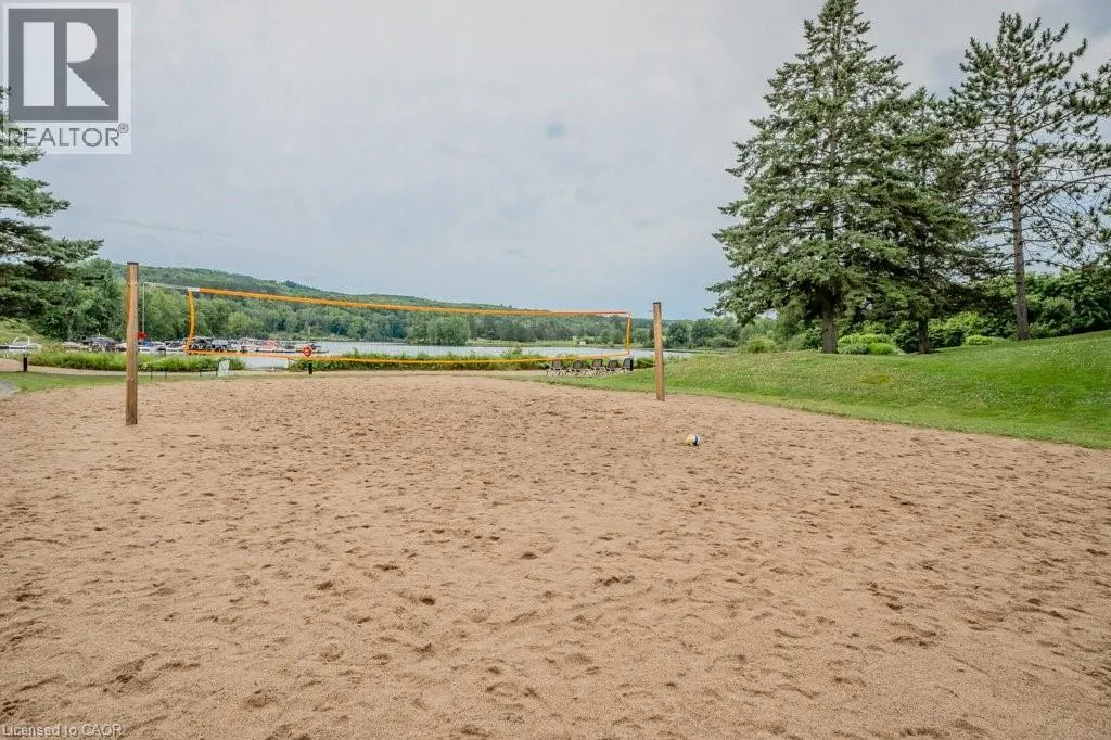 1235 DEERHURST Drive Unit# 54-305, #54-305