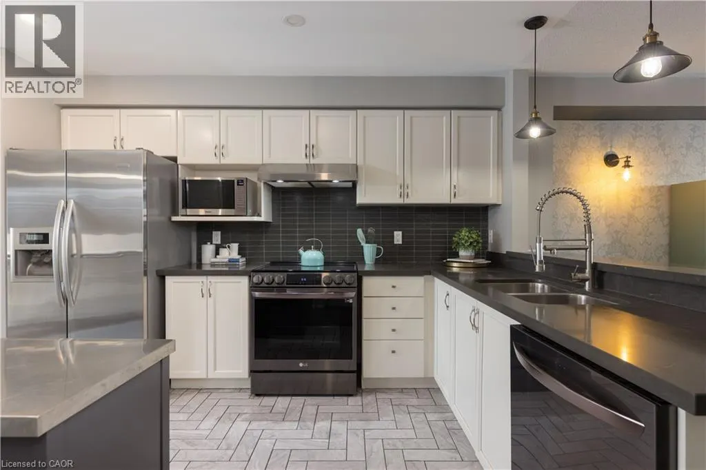 65 FAIRWOOD Place W