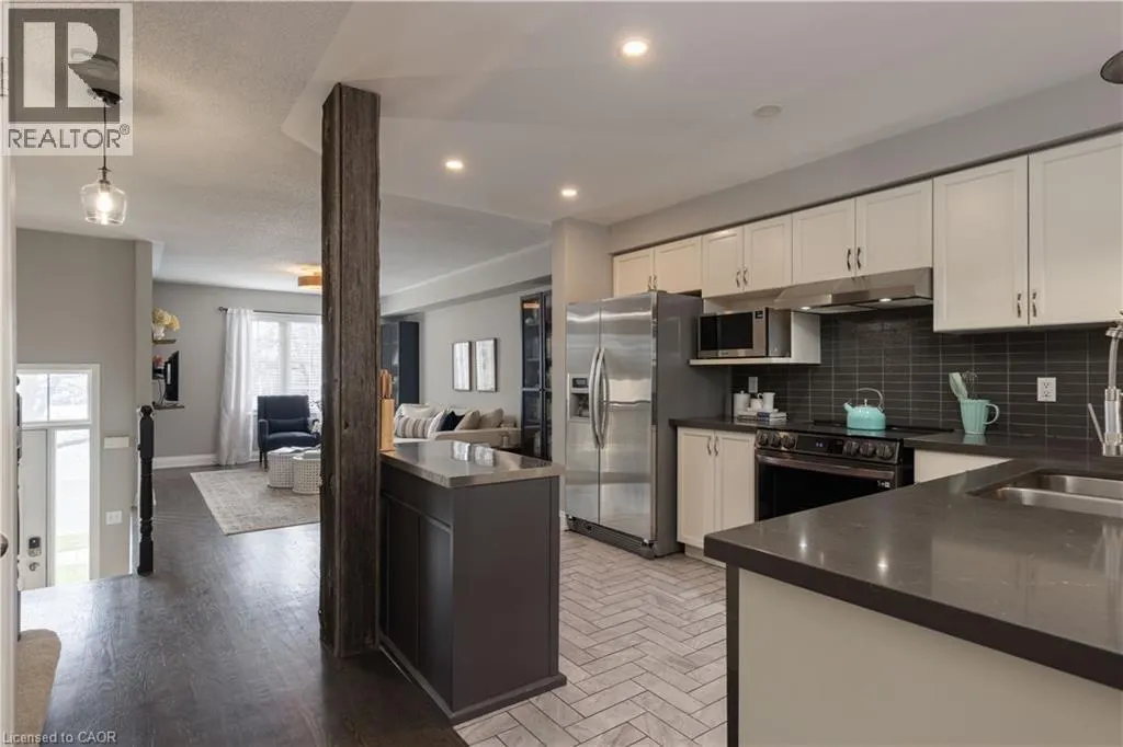 65 FAIRWOOD Place W