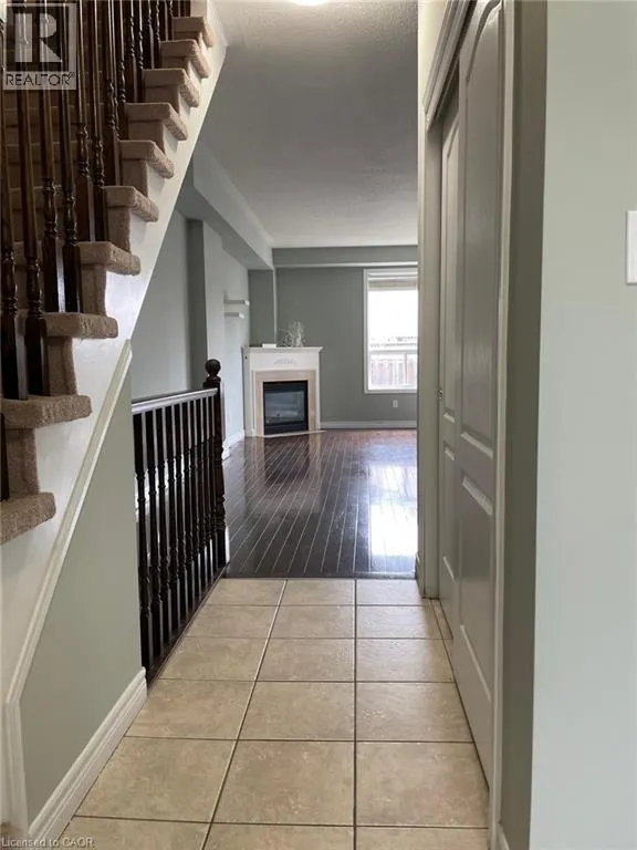 90 MARINA POINT Crescent