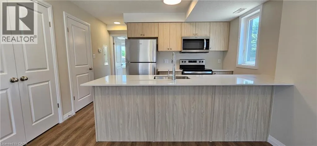 410 NORTHFIELD Drive W Unit# E18, #E18
