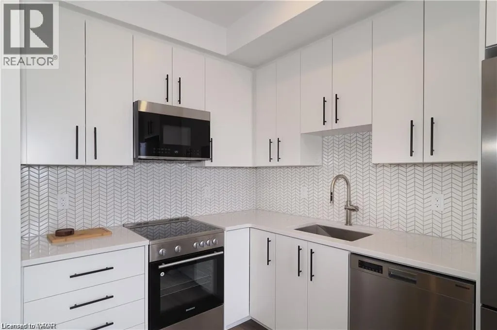 15 WELLINGTON Street S Unit# 1110, #1110