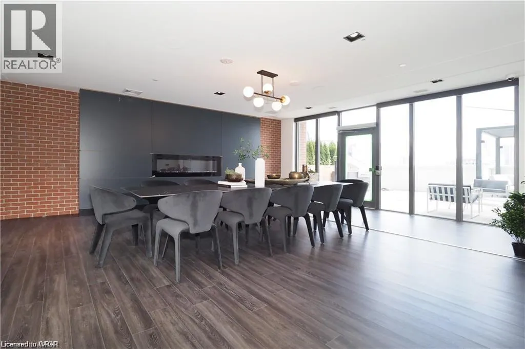 15 WELLINGTON Street S Unit# 1110, #1110