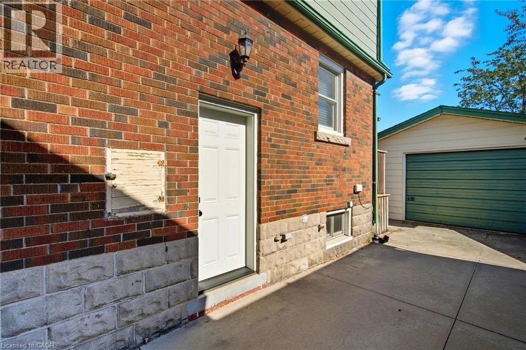 181 CRAIGROYSTON Road