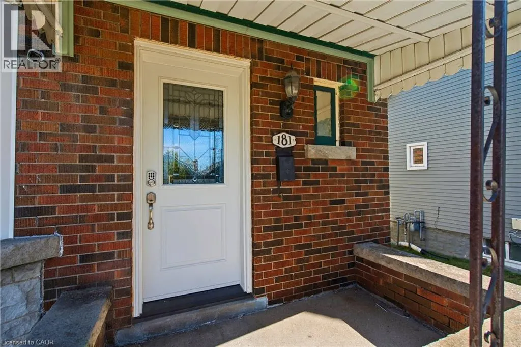 181 CRAIGROYSTON Road