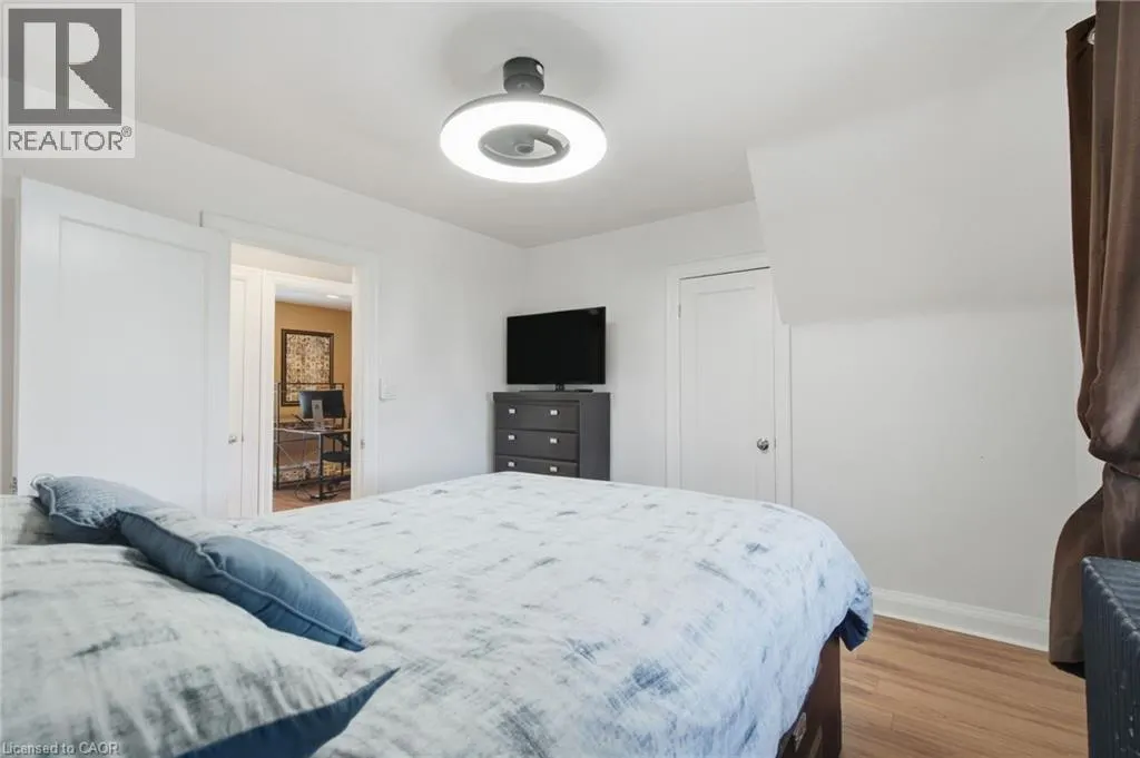 181 CRAIGROYSTON Road
