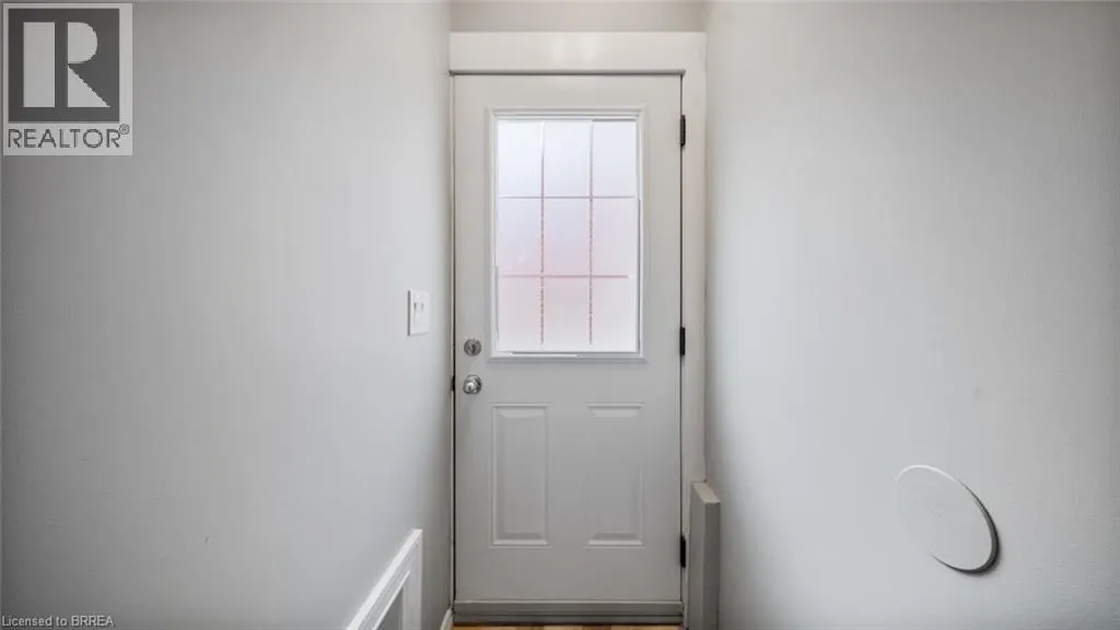 138 HENRY Street Unit# LOWER, #LOWER