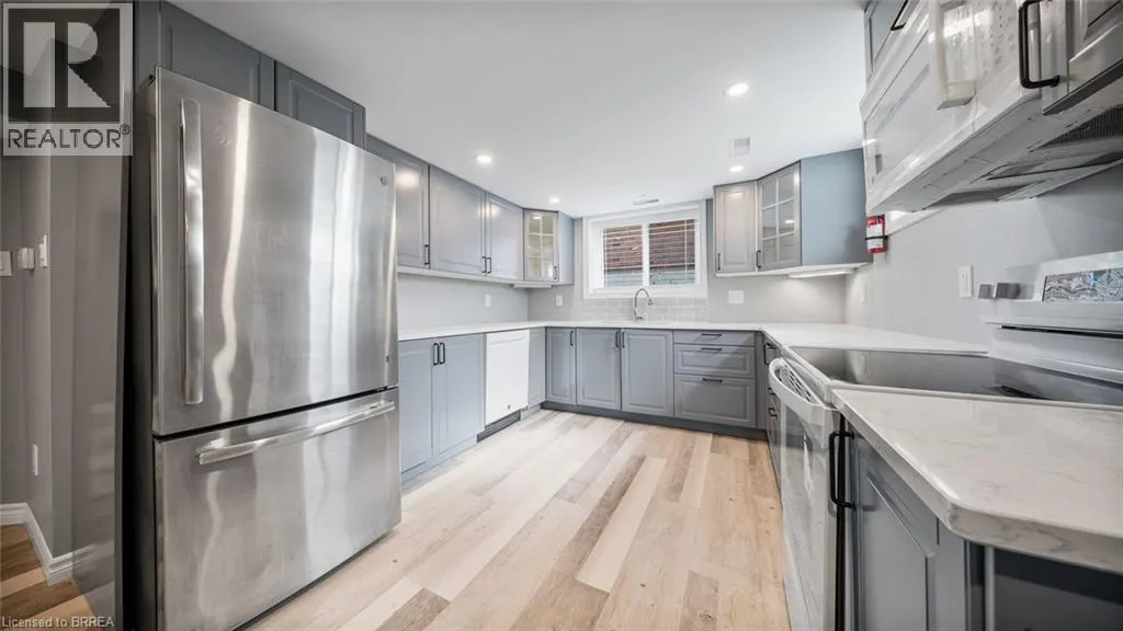 138 HENRY Street Unit# LOWER, #LOWER