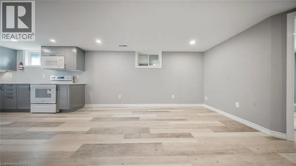 138 HENRY Street Unit# LOWER, #LOWER