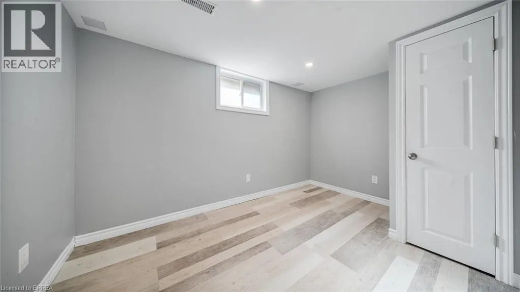 138 HENRY Street Unit# LOWER, #LOWER