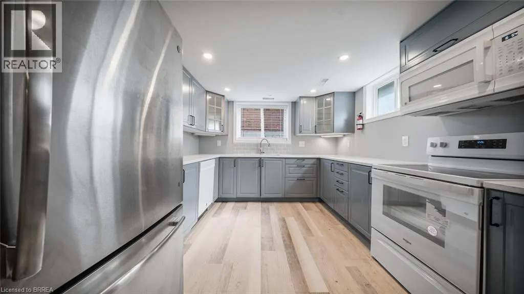 138 HENRY Street Unit# LOWER, #LOWER