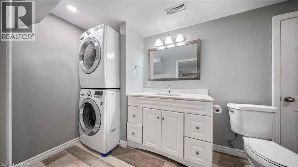 138 HENRY Street Unit# LOWER, #LOWER