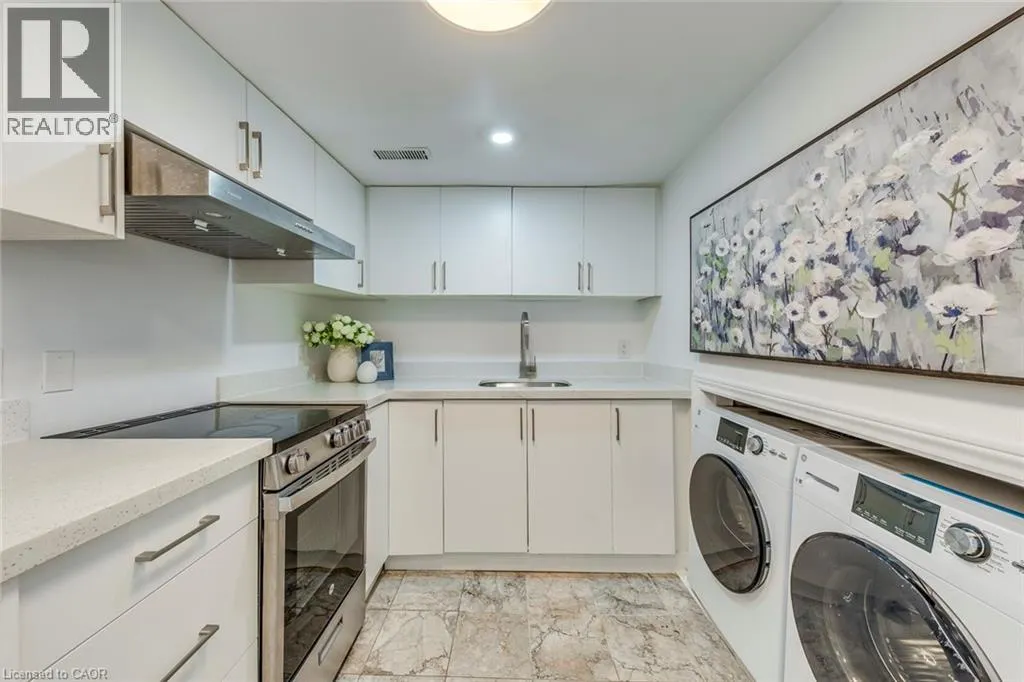 43 SOUTH KINGSWAY Way
