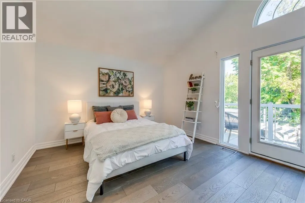 43 SOUTH KINGSWAY Way
