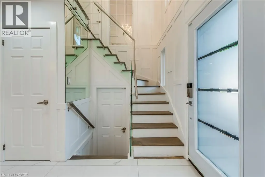 43 SOUTH KINGSWAY Way