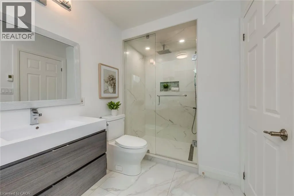 43 SOUTH KINGSWAY Way