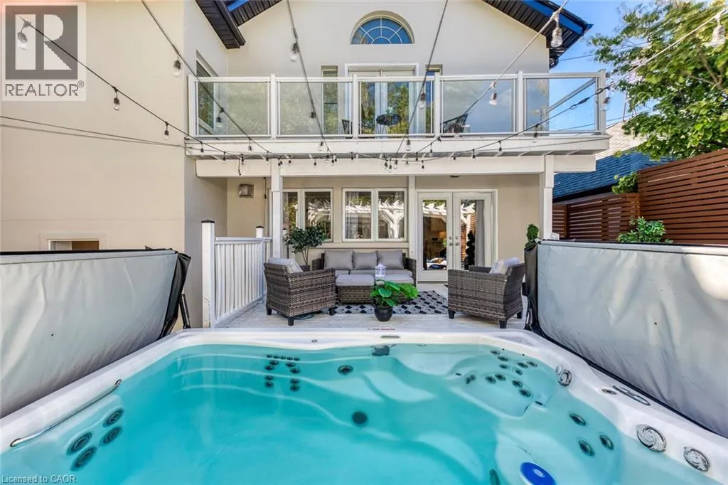 43 SOUTH KINGSWAY Way