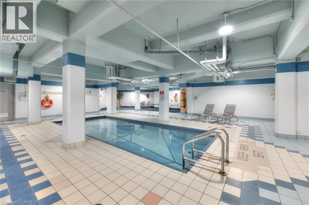 250 GLENRIDGE Drive Unit# 606, #606