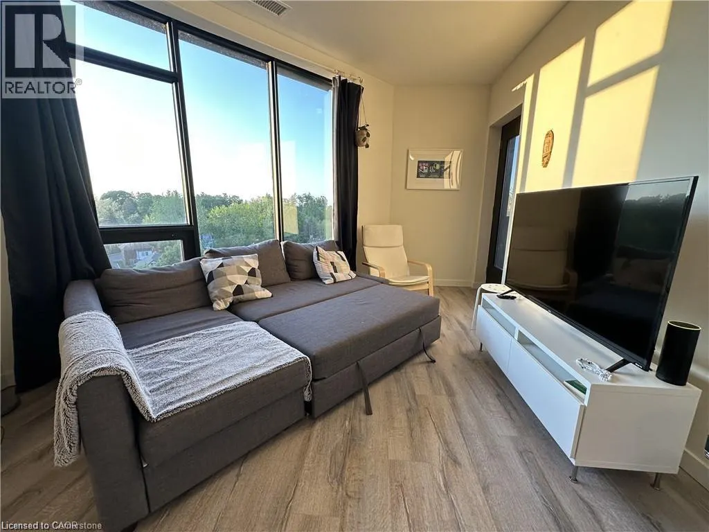 690 KING Street W Unit# 524, #524
