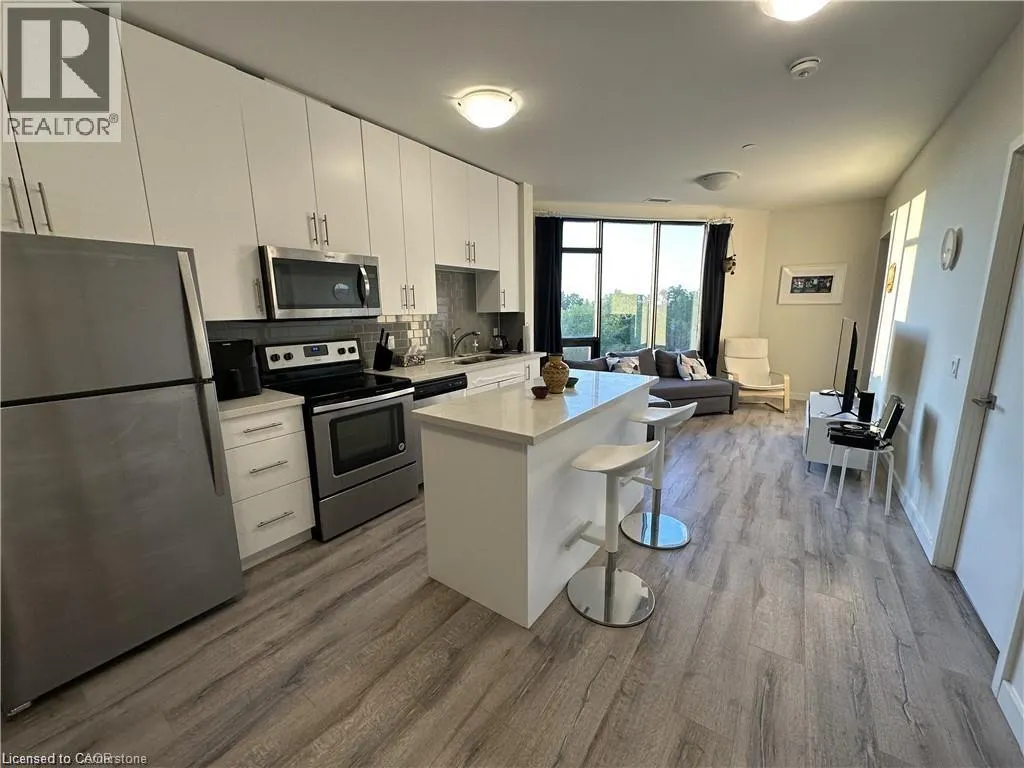 690 KING Street W Unit# 524, #524