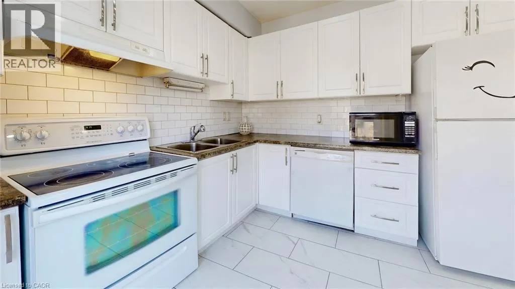 1155 PARAMOUNT Drive Unit# 43, #43